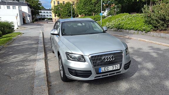 Audi Q5 2 of 5