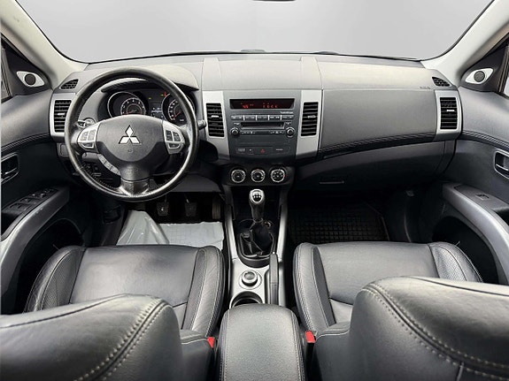 Mitsubishi Outlander 20 of 23