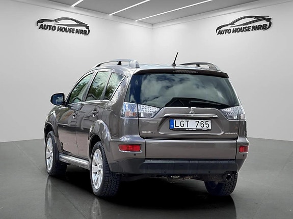 Mitsubishi Outlander 8 of 23