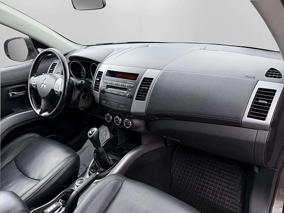 Mitsubishi Outlander 23 of 23
