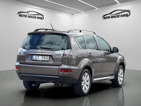 Mitsubishi Outlander 10 of 23