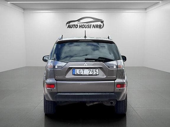 Mitsubishi Outlander 9 of 23