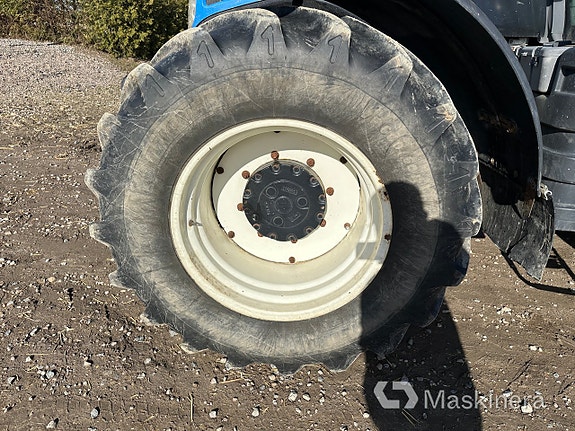 Traktor New Holland T7050 9 of 27