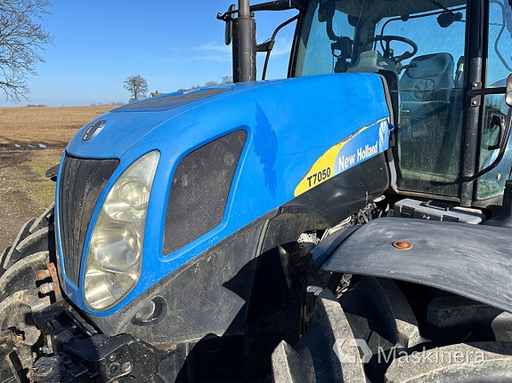 Traktor New Holland T7050 12 of 27
