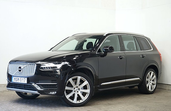Volvo XC90 2 of 5