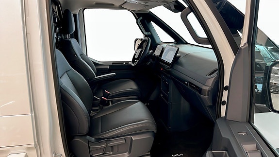Kia PV5 9 of 15