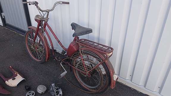 Husqvarna NV Autoped + delar 3 of 7