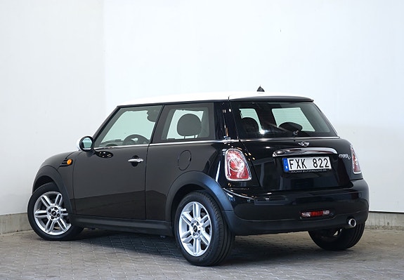 MINI Cooper 3 of 5