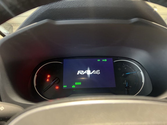 Toyota RAV4 14 of 23