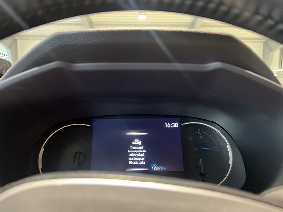 Toyota RAV4 13 of 23