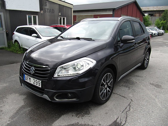 Suzuki S-Cross 2 of 5