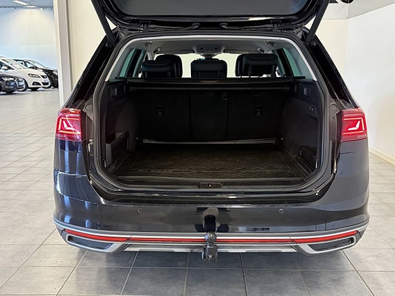 Volkswagen Passat Alltrack 5 of 5
