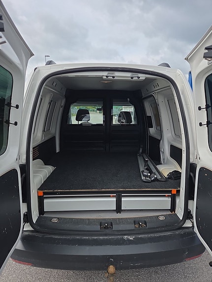 Volkswagen Caddy 5 of 5