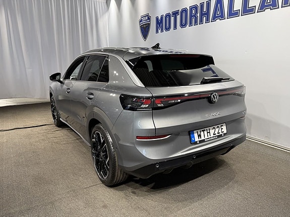 Volkswagen T-Roc 4 of 24