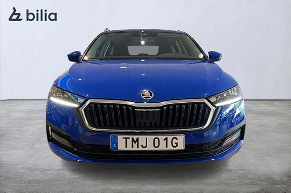 Skoda Octavia 2 of 5