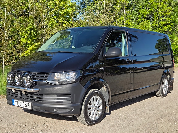 Volkswagen Transporter 2 of 5
