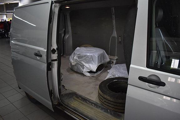 Volkswagen Transporter 8 of 11