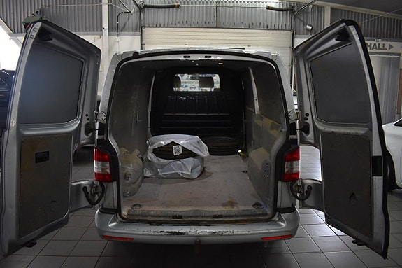 Volkswagen Transporter 9 of 11