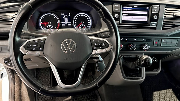 Volkswagen Transporter 10 of 12