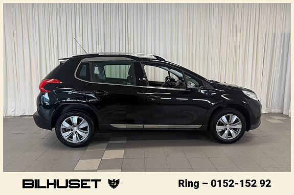 Peugeot 2008 2 of 5