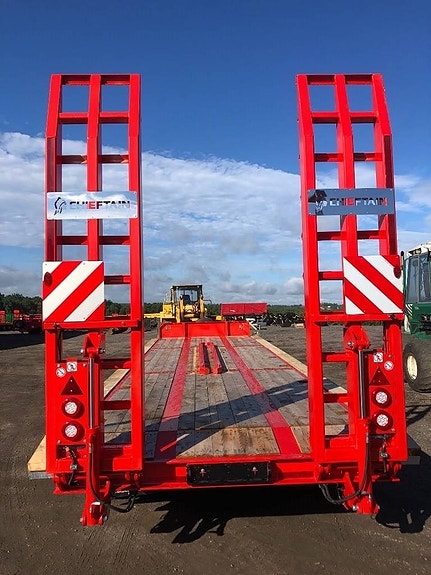 Chieftain 4-axl maskintransport 30 ton traktor 3 of 8