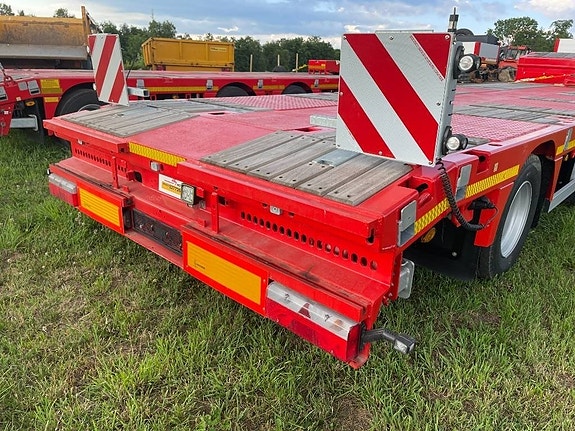 Kässbohrer Maskintrailer 3-axlig 7 of 10