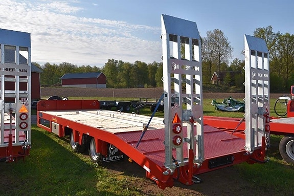 Chieftain 2-axl Maskintransportkärra traktor 6 of 6