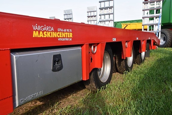 Chieftain 3-axl Maskintransportkärra traktor 24 ton 4 of 6