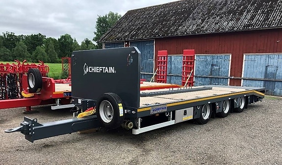 Chieftain 3-axl Allroundkärra lastbil vikbar ramp
