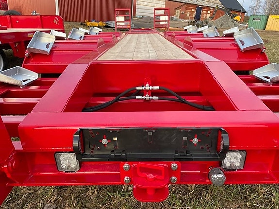 Chieftain 3-axl Skogsmaskintrailer 60 km 30 ton 8 of 8