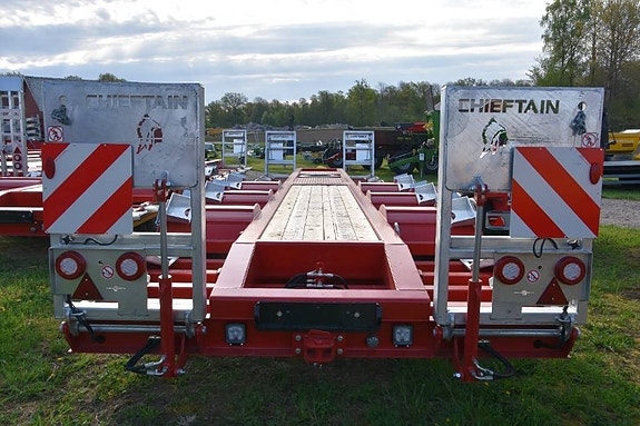 Chieftain 3-axl Skogsmaskintrailer 60 km 30 ton 2 of 8