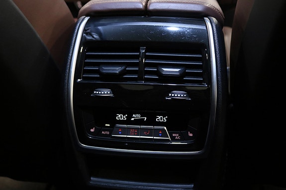 BMW X7 23 of 30