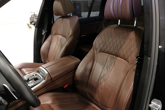 BMW X7 18 of 30