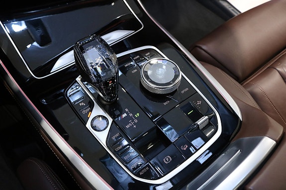 BMW X7 26 of 30