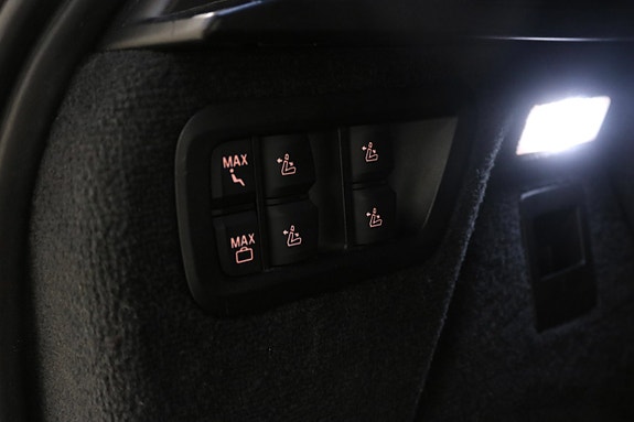 BMW X7 25 of 30