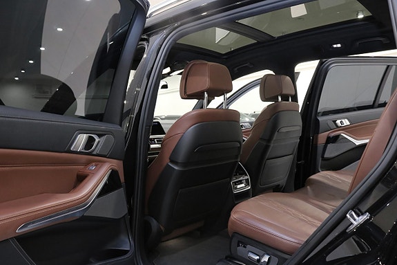 BMW X7 21 of 30