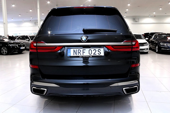 BMW X7 6 of 30