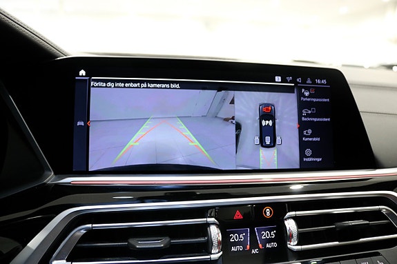 BMW X7 28 of 30