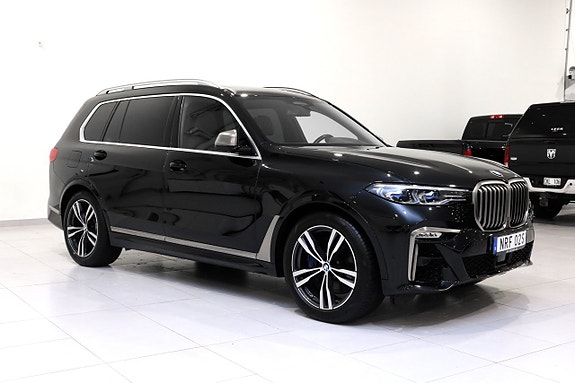 BMW X7 2 of 5