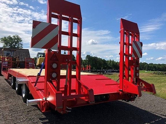 Chieftain Skogsmaskintrailer Stegdäck 27 ton 7 of 11