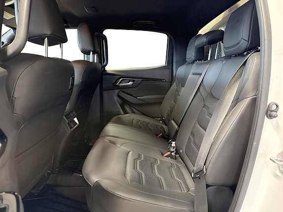 Isuzu D-max 4 of 5