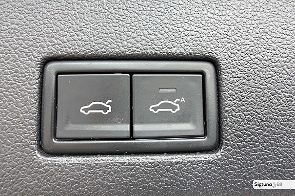 Volkswagen Touareg 30 of 30