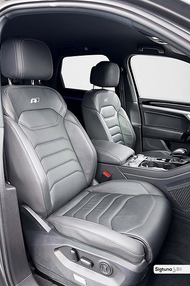 Volkswagen Touareg 12 of 30