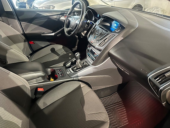 Ford Focus 7 of 11