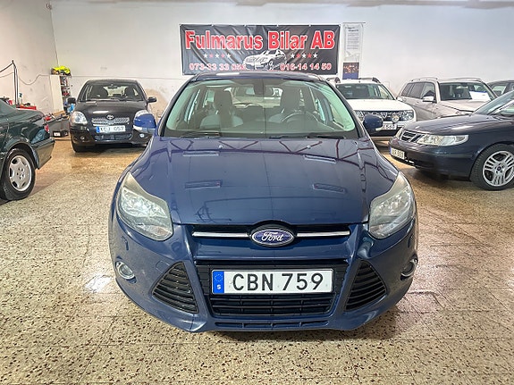 Ford Focus 2 of 11