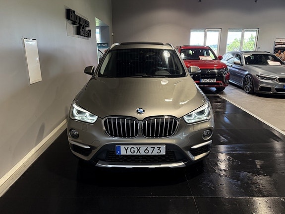 BMW X1 5 of 5