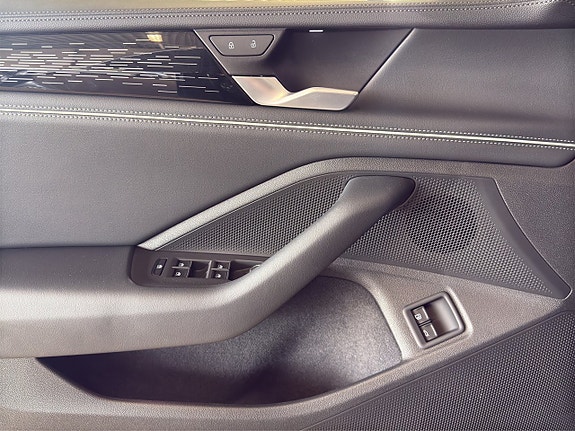 Volkswagen Passat 14 of 20