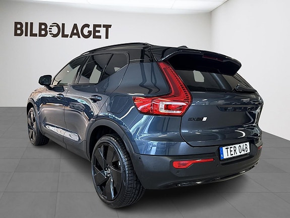 Volvo EX40 3 of 5