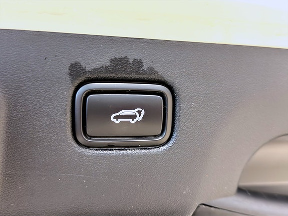 Kia EV6 9 of 16