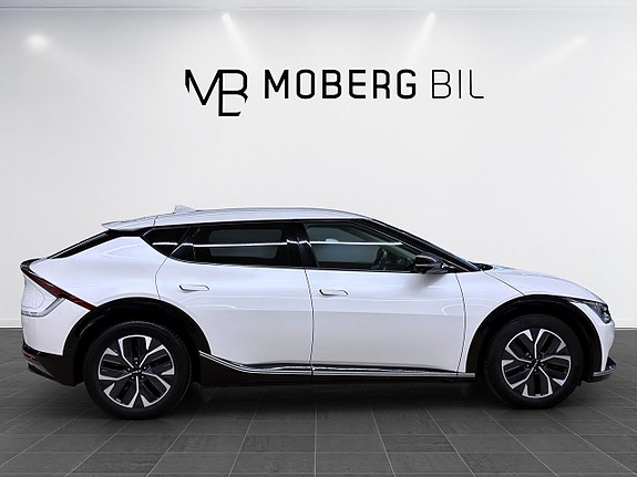 Kia EV6 5 of 16